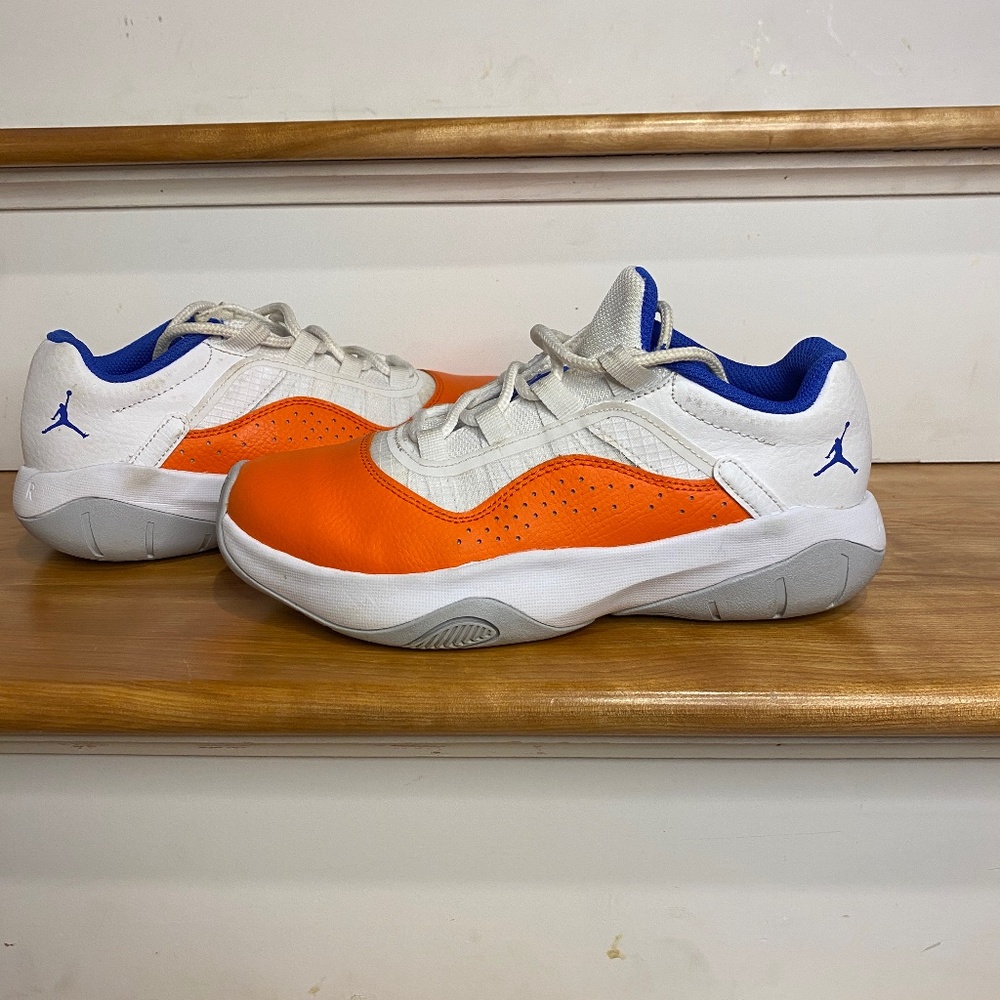Nike Air Jordan 11 CMFT Knicks Orange YOUTH